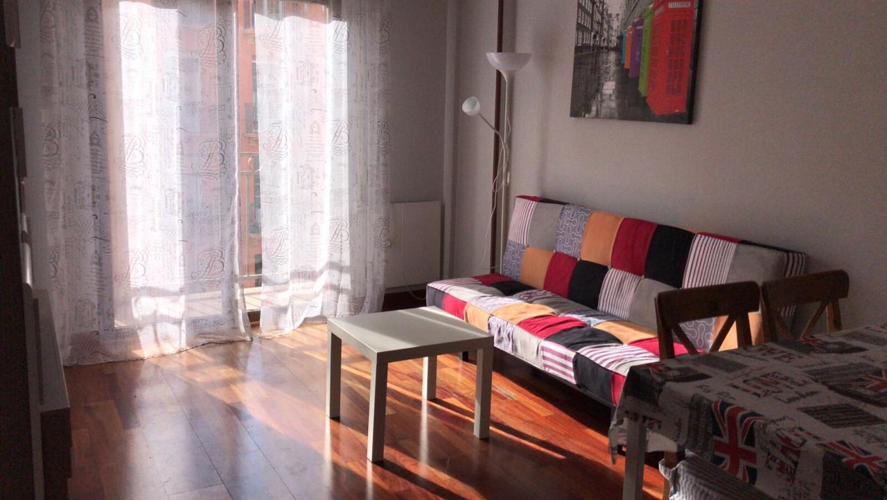 Az El Balcon De Conde De Aranda Appartement Zaragoza Buitenkant foto