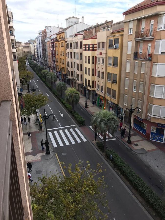 Az El Balcon De Conde De Aranda Appartement Zaragoza Buitenkant foto